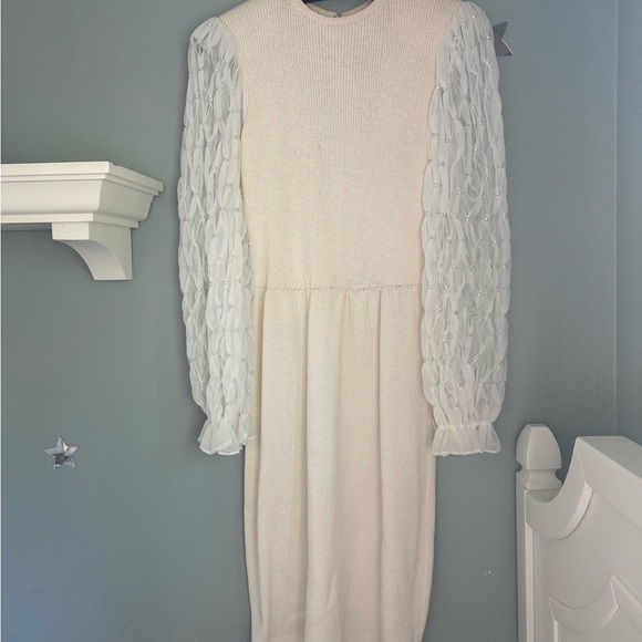 Vintage St. John white dress with sheer long sleeves and faux pearls - Picture 3 of 10